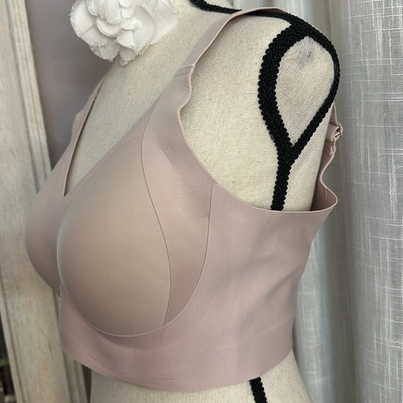 🌸 NEW Minimizing smoothing support pale pink XL bra - Picture 2 of 7